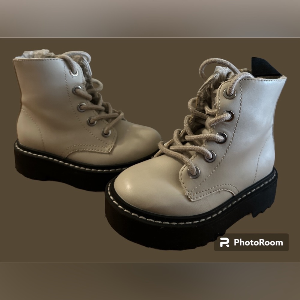 Warm lined boots